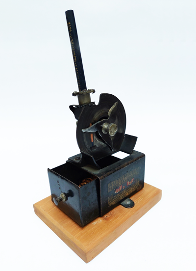 sacapuntas 1906