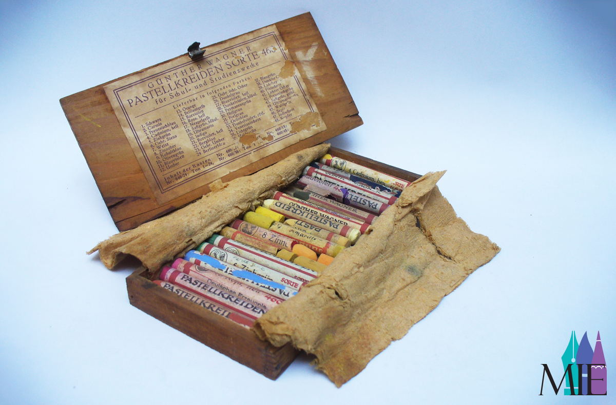 caja de pasteles pelikan